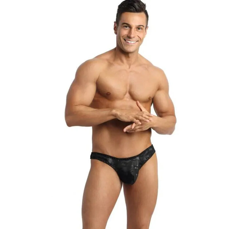 String homme électro noir imprimé militaire, microfibre douce, élastique délicat, confort optimal, séduction assurée.