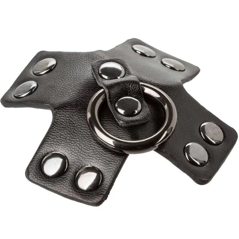 Cache-tétons noirs en cuir avec joints toriques et rivets métalliques, design sophistiqué et réutilisable pour style sensuel.