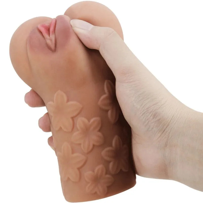 Représentation réaliste d'un vagin écarlate en silicone avec détails peints à la main, idéal pour une expérience immersive.