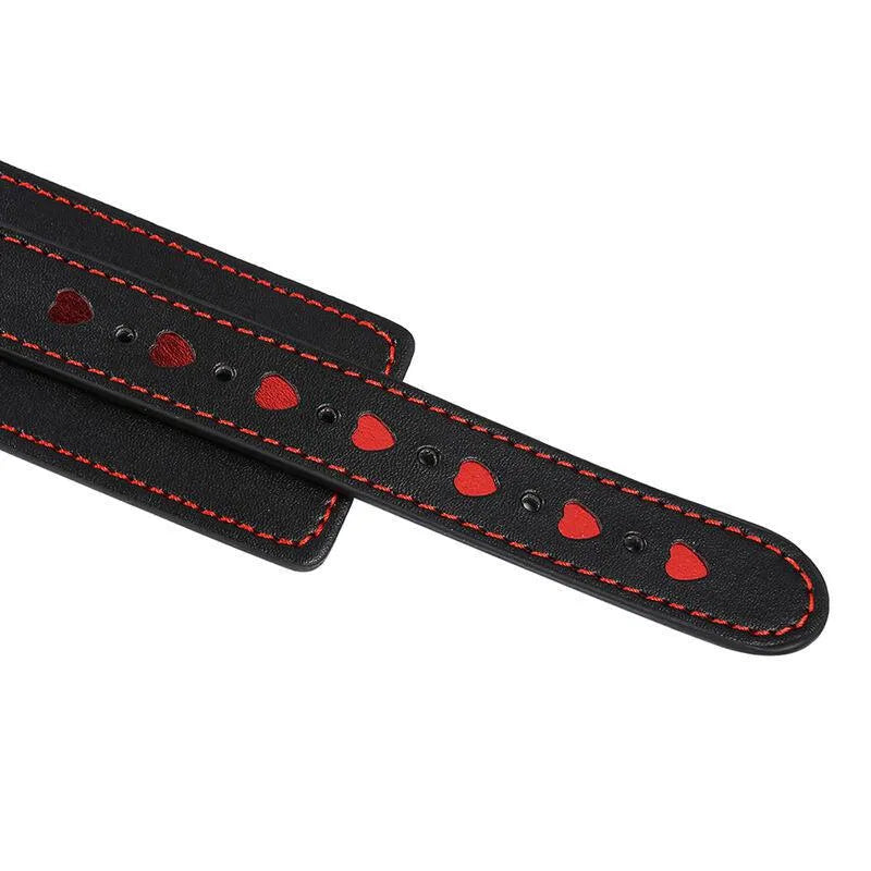 Menottes Simili Cuir Ajustables Coeurs Gravés