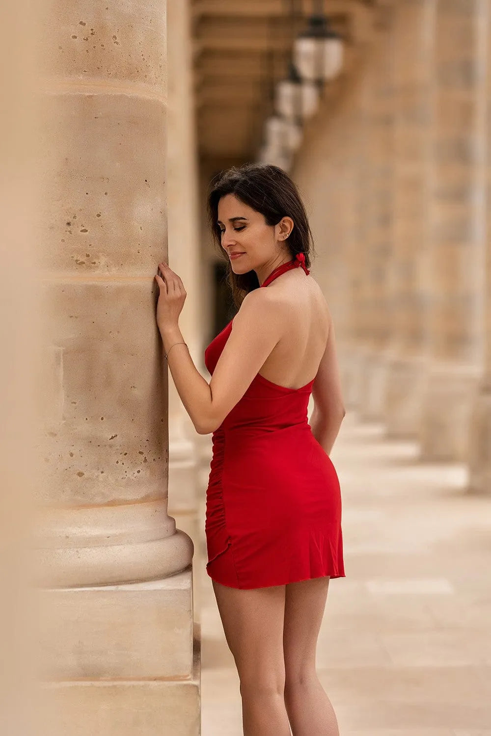 Robe Courte Rouge Sensuelle À Dos Nu