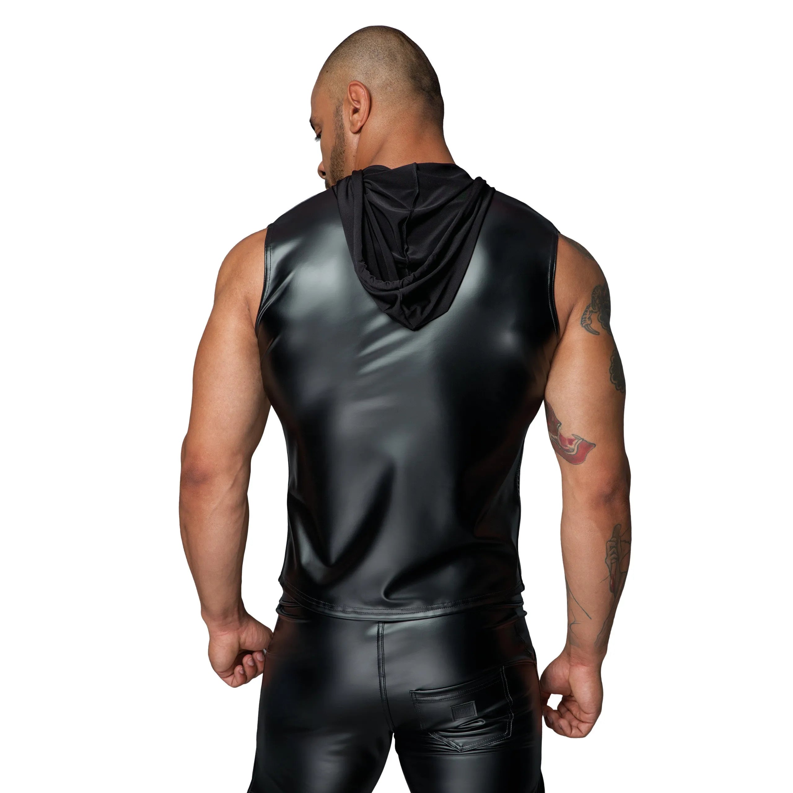 Chemise sans manches wetlook noire, élastique, à capuche, avec fermeture éclair double sens, style moderne et audacieux.