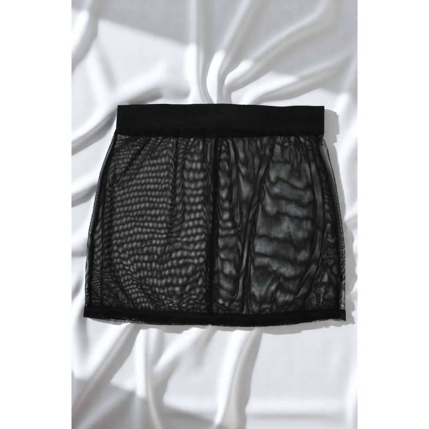 Jupe Courte Noire Maya en Résille Transparente Sexy Chic Confortable Pour Soirées Intimes Performances Artistiques Looks Fétiches