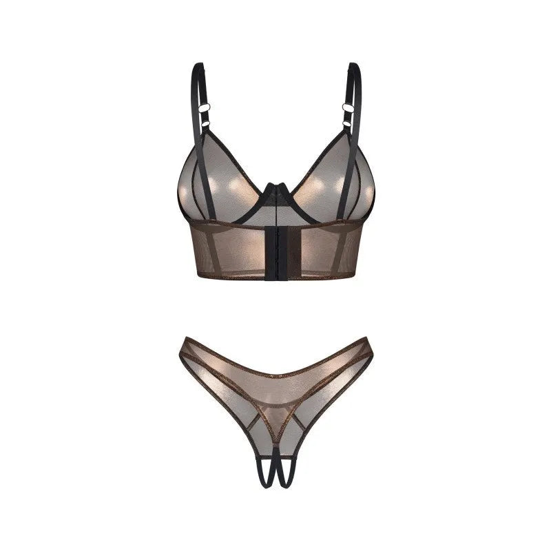 Ensemble lingerie deux pièces en maille dorée avec haut à armatures et string ouvert, design séduisant et audacieux.