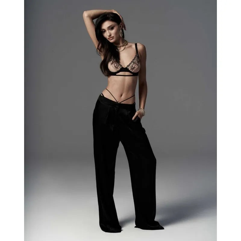 Ensemble lingerie soutien-gorge culotte motif floral brodé tulle noir