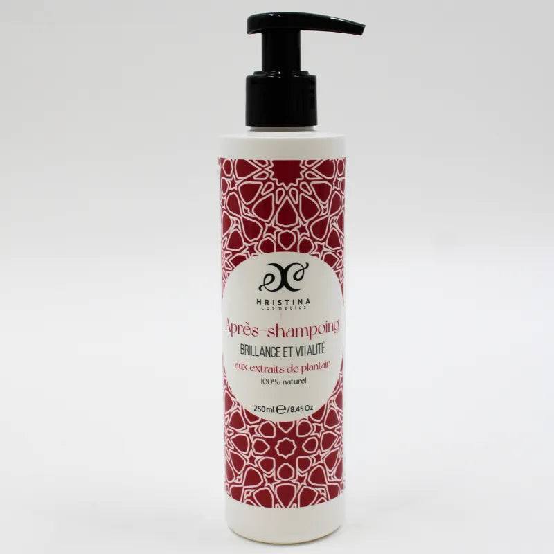 Flacon blanc d'après-shampoing 250ml, motif rouge, enrichi en extrait de plantain, pour brillance et vitalité des cheveux.