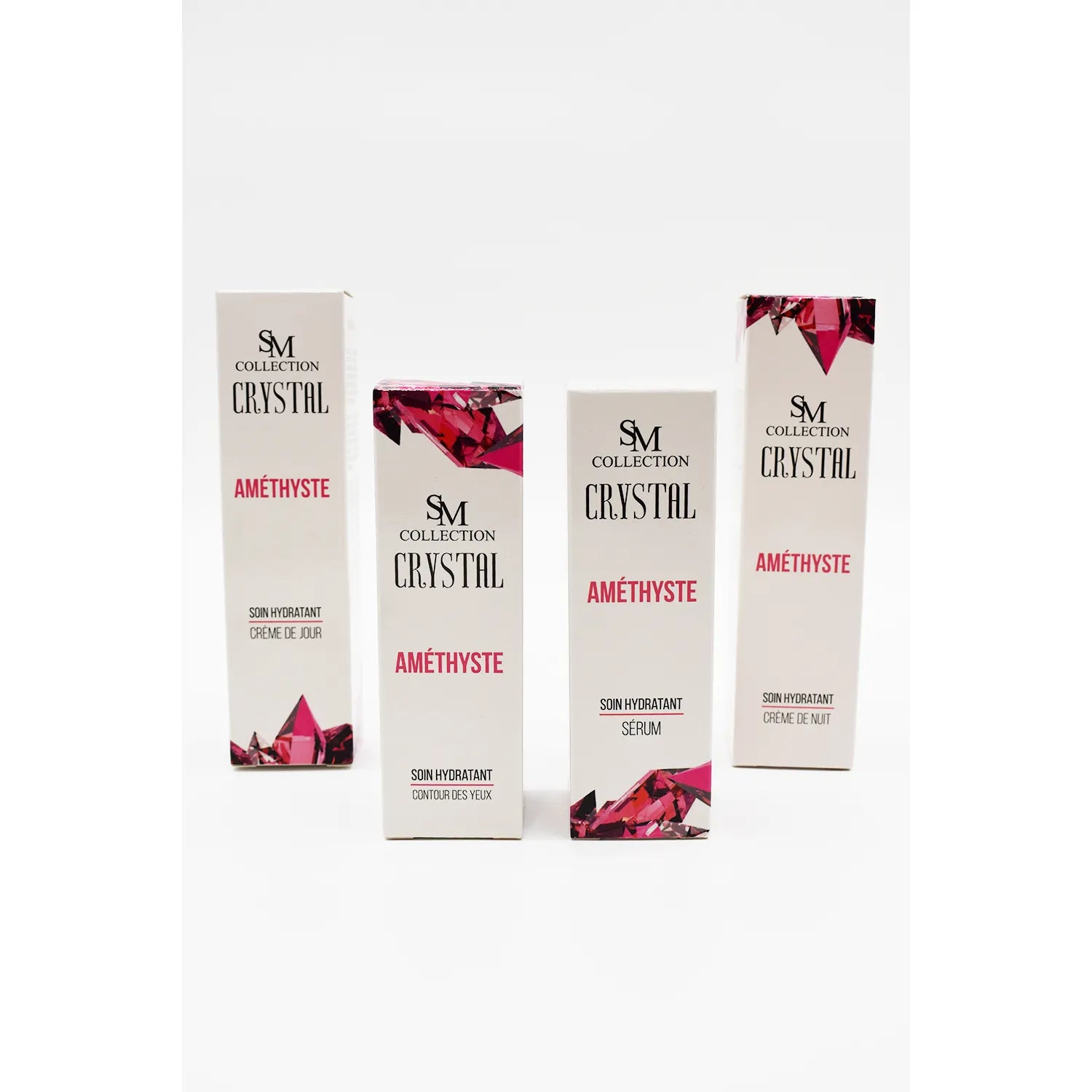 Gamme hydratante améthyste pour peau sèche, boîtes blanches avec accents violets, soin visage eczéma psoriasis lithothérapie.