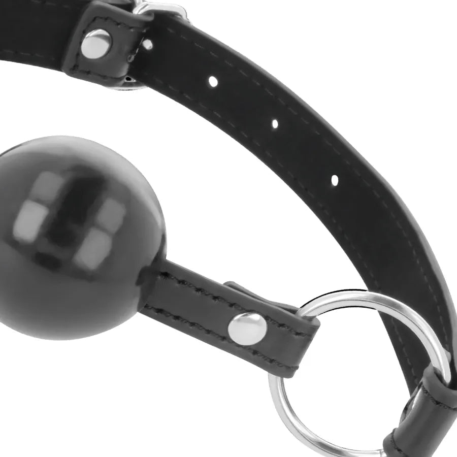 Bâillon BDSM cuir noir ajustable, lanières élégantes, boule noire, qualité supérieure, accessoire fétiche.