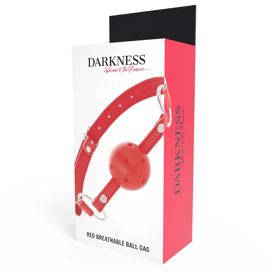 Bâillon boule rouge en cuir imperméable avec lanières réglables, accessoire BDSM sur fond blanc.
