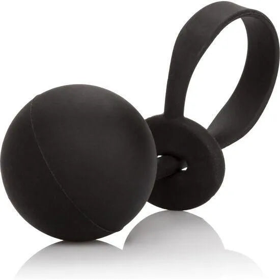 Bague en silicone noire lestée pour érection, forme circulaire, matériau élastique et confortable.