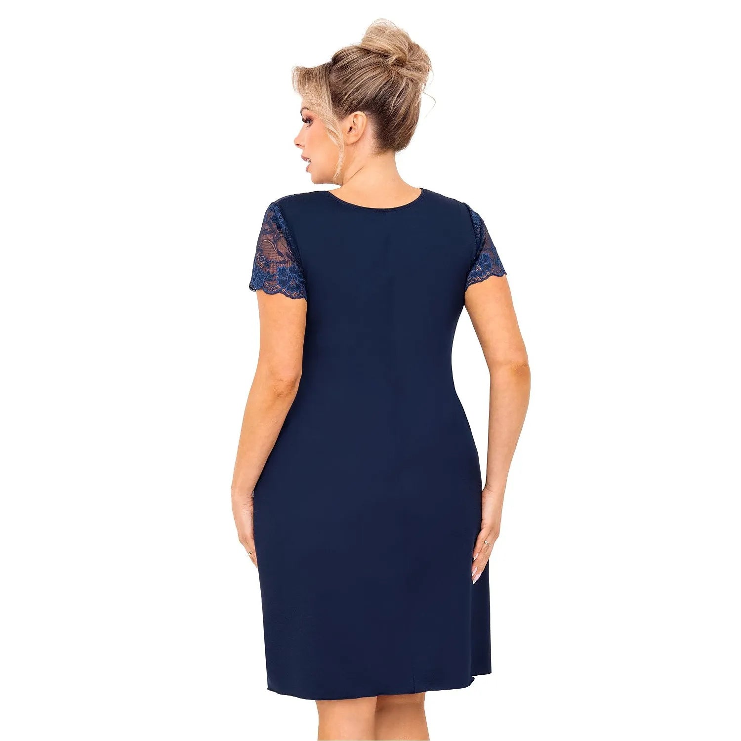 Chemise de nuit bleue taille plus, manches courtes en dentelle, décolleté en V, tissu doux et ajusté, modèle 213328.