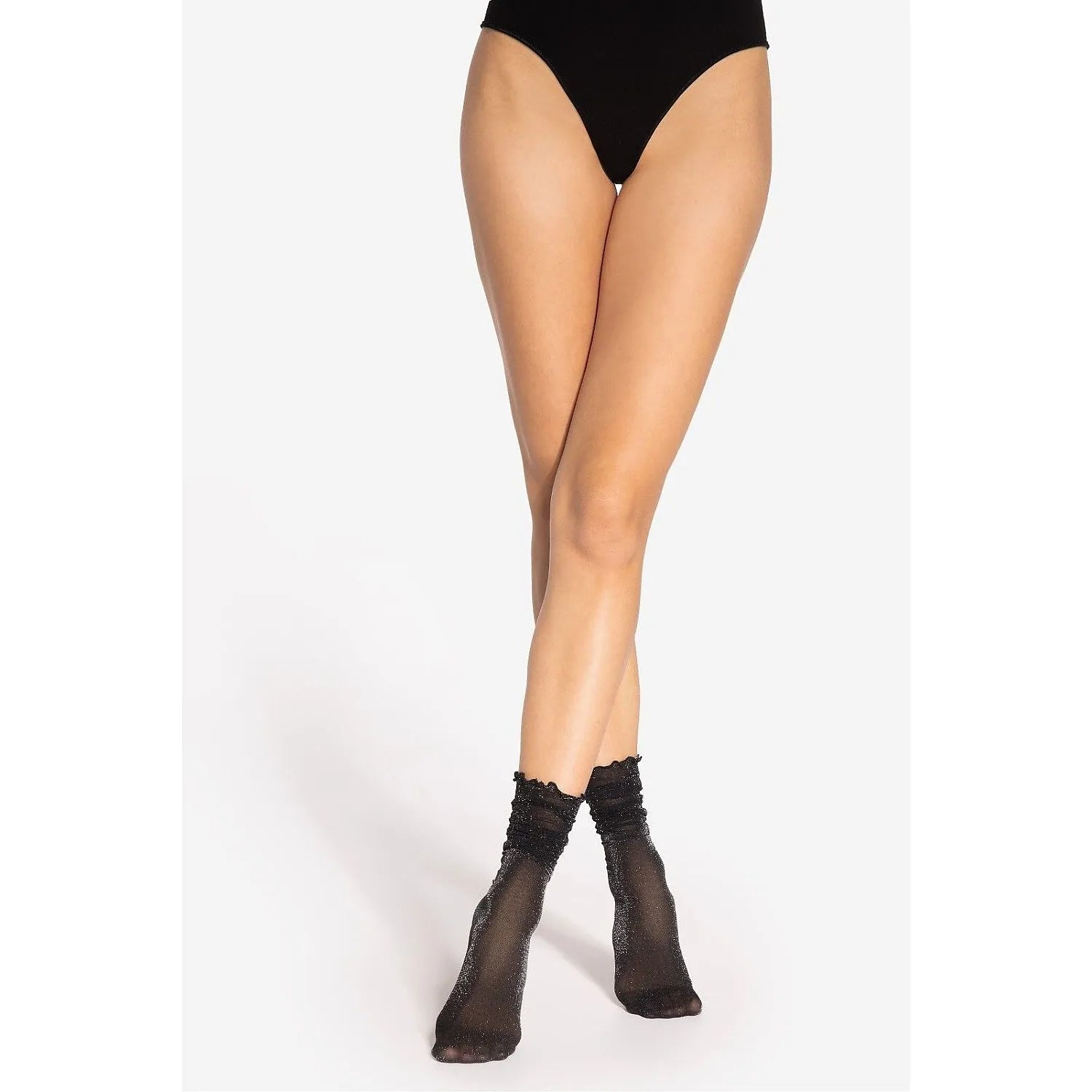 Chaussettes hautes noires 30 DEN Gatta, brillantes avec fil métallique, bordure élastique, élégantes et confortables.