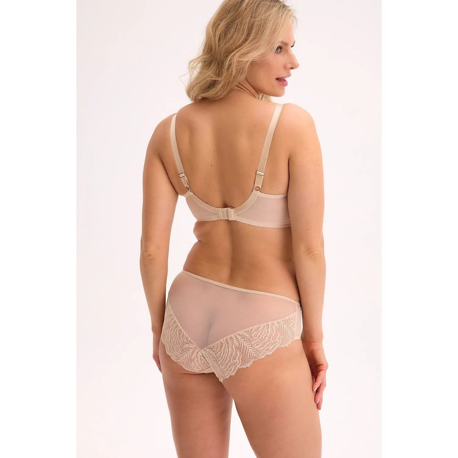  Semi-soft model 215985 Gaia 