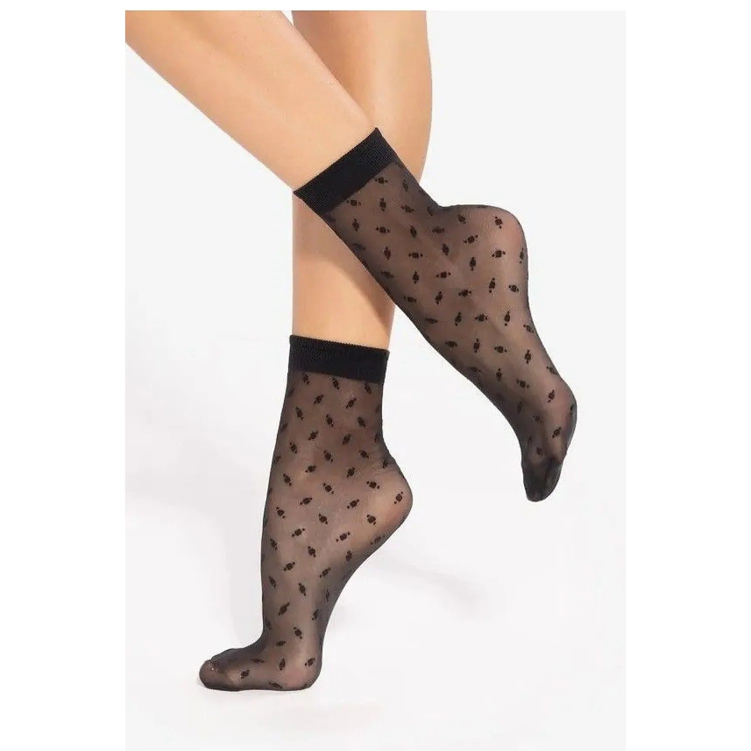 Chaussettes hautes noires Gatta 218776, motif subtil, semi-mat 20 DEN, bande élastique confortable, élégance féminine.