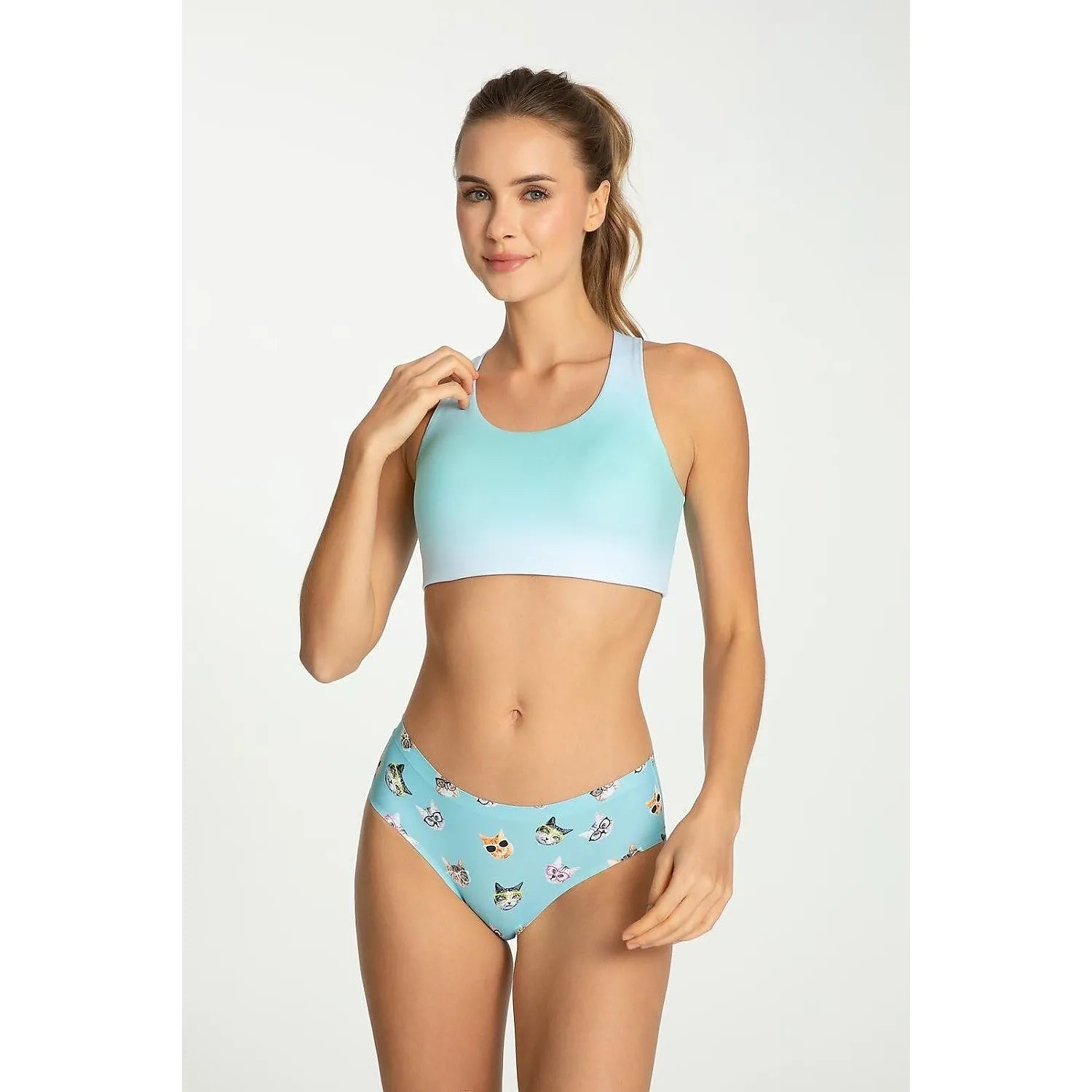 Culottes Julimex Model 220548 lingerie coquine microfibre élastique impression délicate dégradé bleu blanc imprimé chats maintien parfait liberté mouvement