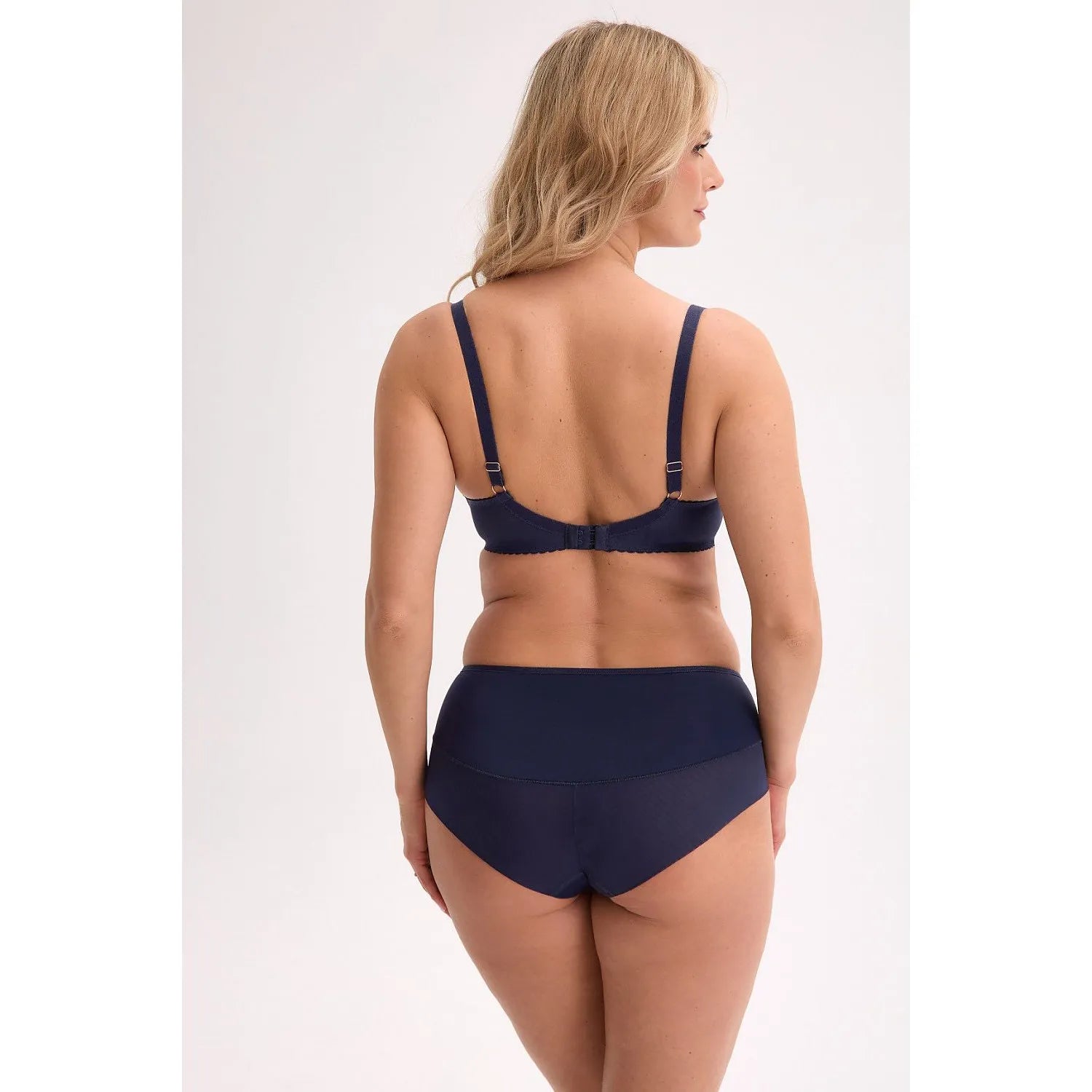 Culottes bleu marine Gaia 221784, microfibre douce, broderie subtile, nœud décoratif, coupe classique, confort optimal.