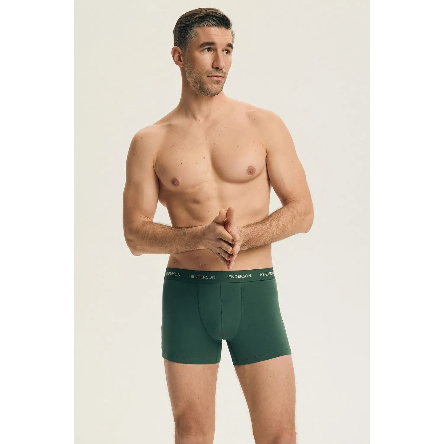 Boxer homme vert Henderson, design moderne, tissu respirant, ajustement parfait, confort optimal, allure élégante.