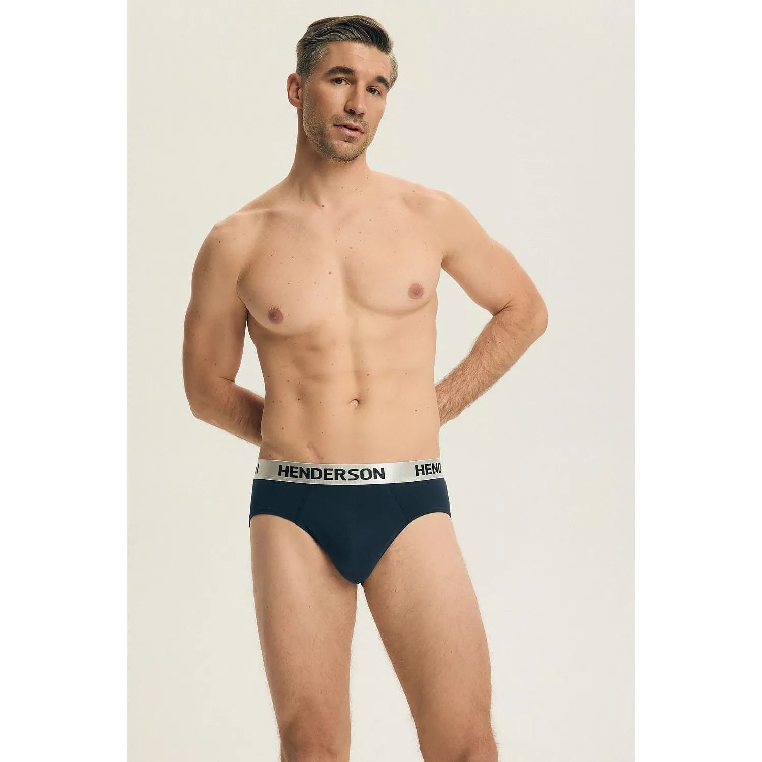 Slips coton hommes Henderson 224350, confort classique, ajustement parfait, tissu doux et respirant, style intemporel.