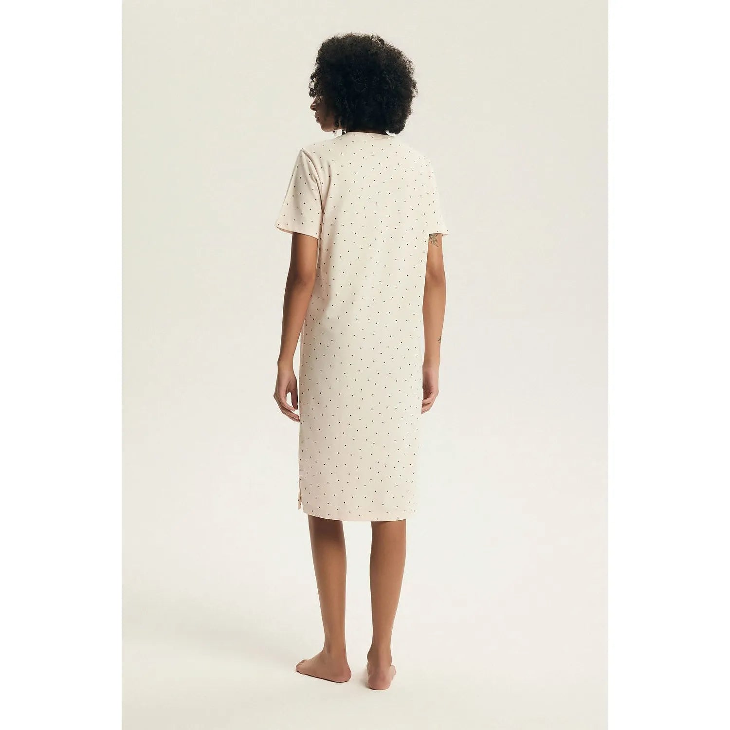 Chemise de nuit manches courtes en coton imprimé, modèle allaitement Henderson 225447, vue arrière, confort moderne.