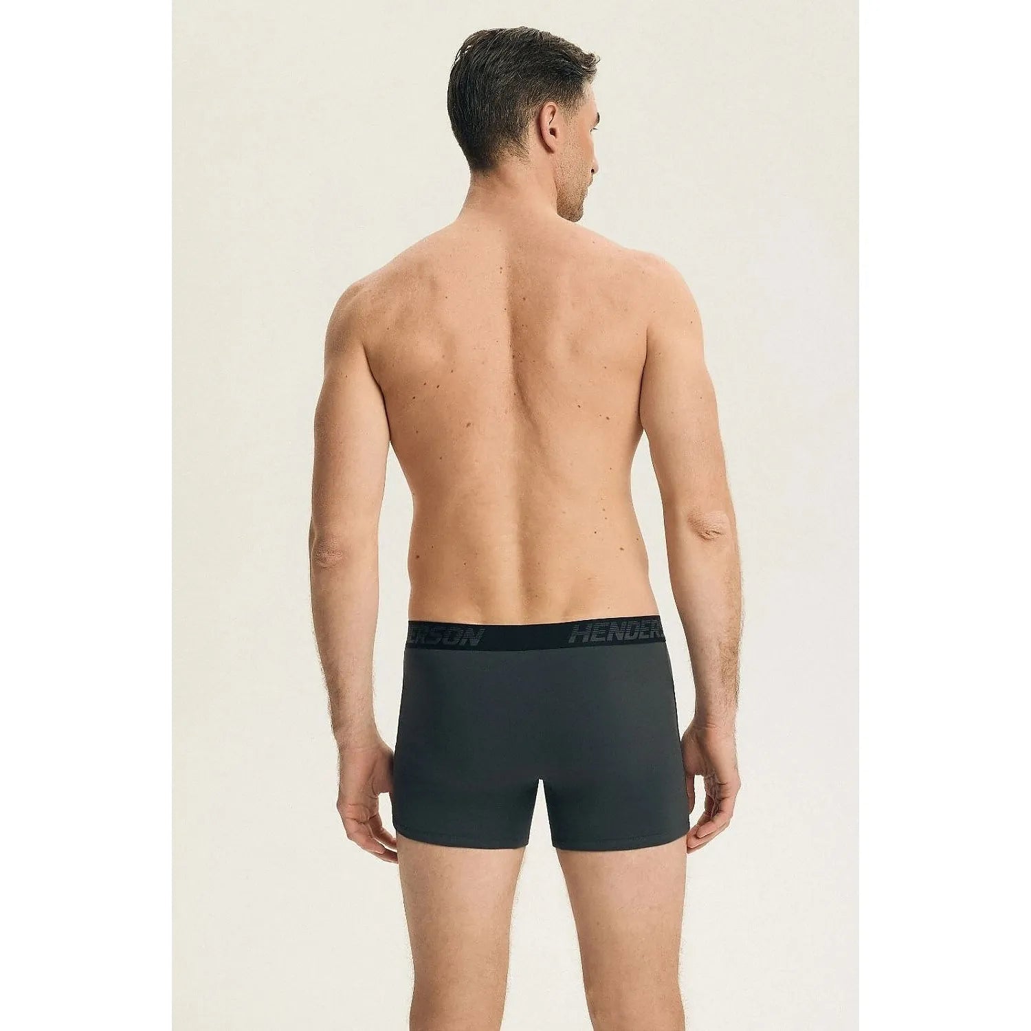Boxers noirs pour hommes en coton respirant, modèle Henderson 226601, confort optimal, pack de 3, vue de dos.