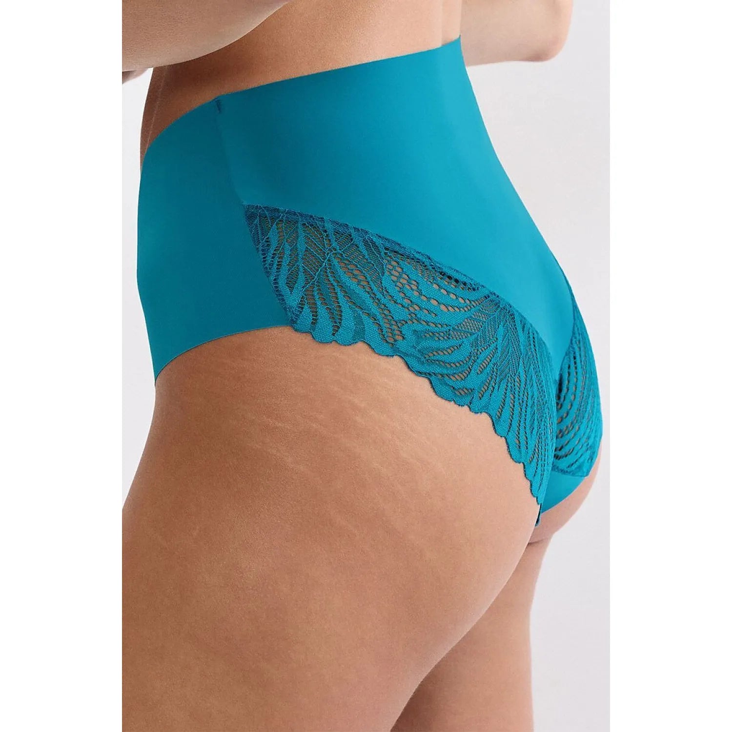 Culotte Triumph bleu, microfibre douce, coupe maxi, finition sans couture, détails en dentelle, confort quotidien.