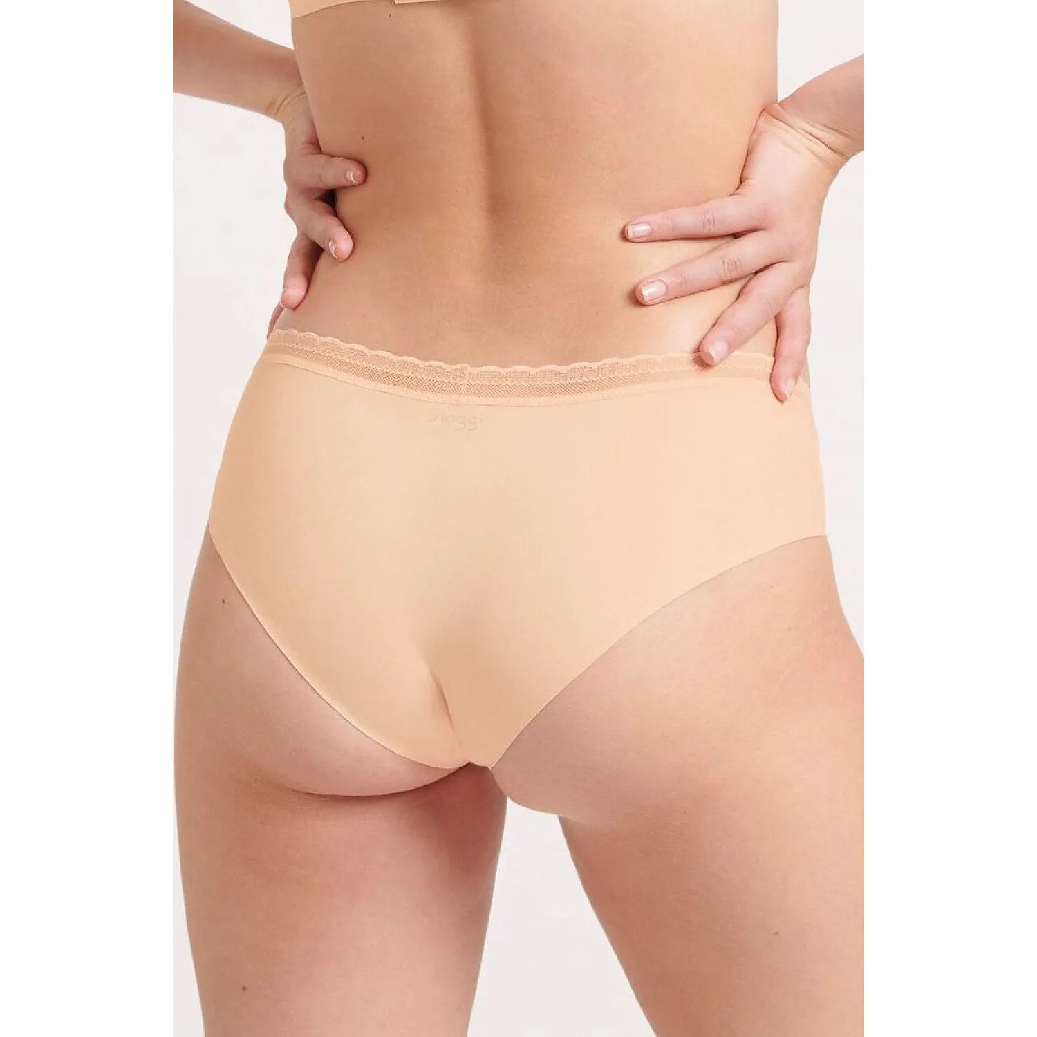Culottes hipster invisibles brun clair Body Adapt Twist, confort maximal, technologie gel, ajustement parfait.
