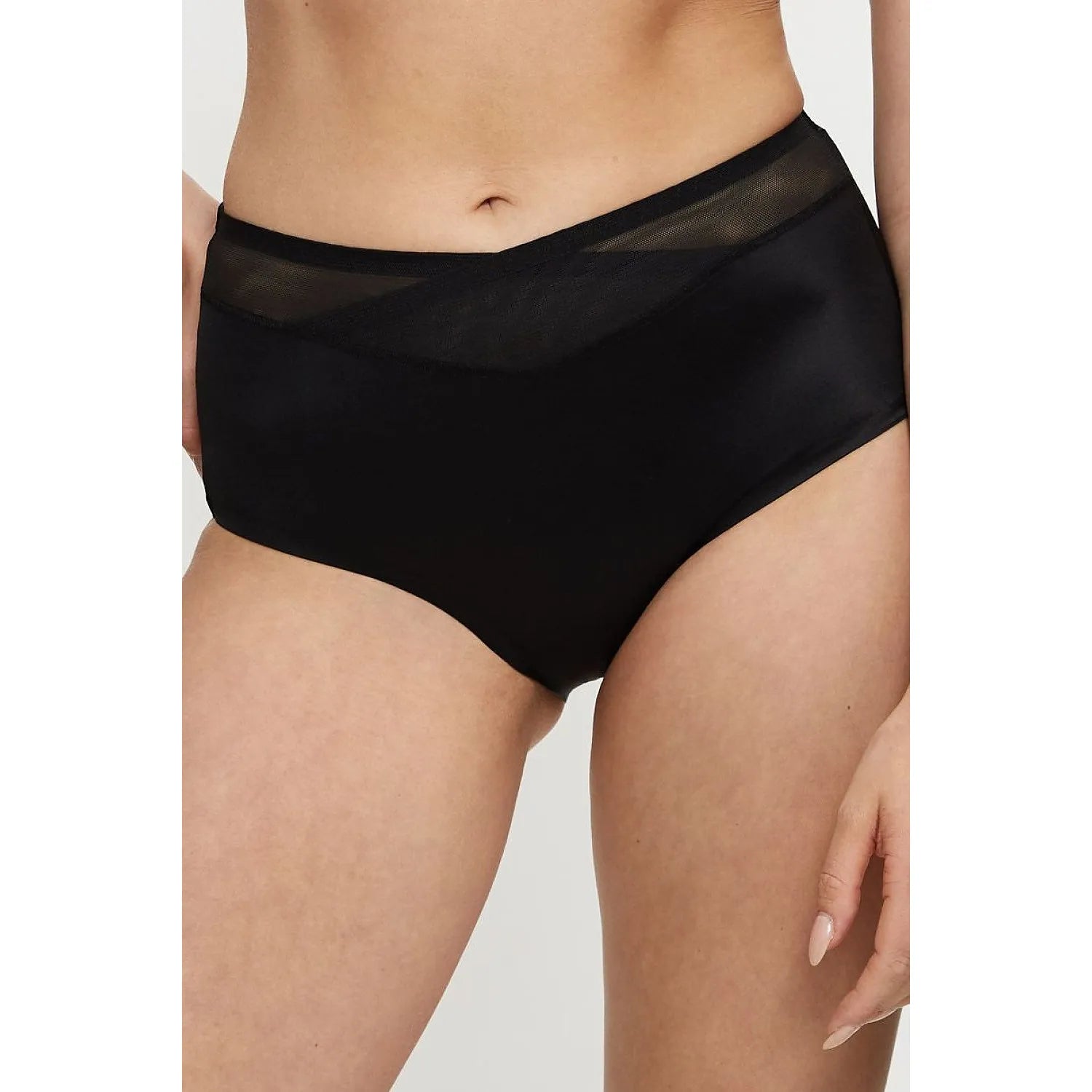 Culottes sculptantes taille haute invisibles True Shape Sensation noir Triumph