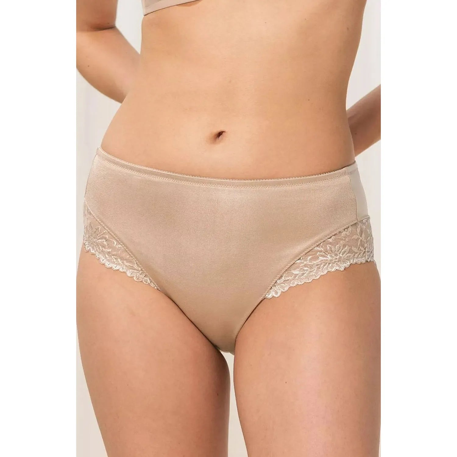 Culottes taille haute dentelle élégante beige confort Ladyform 10210671