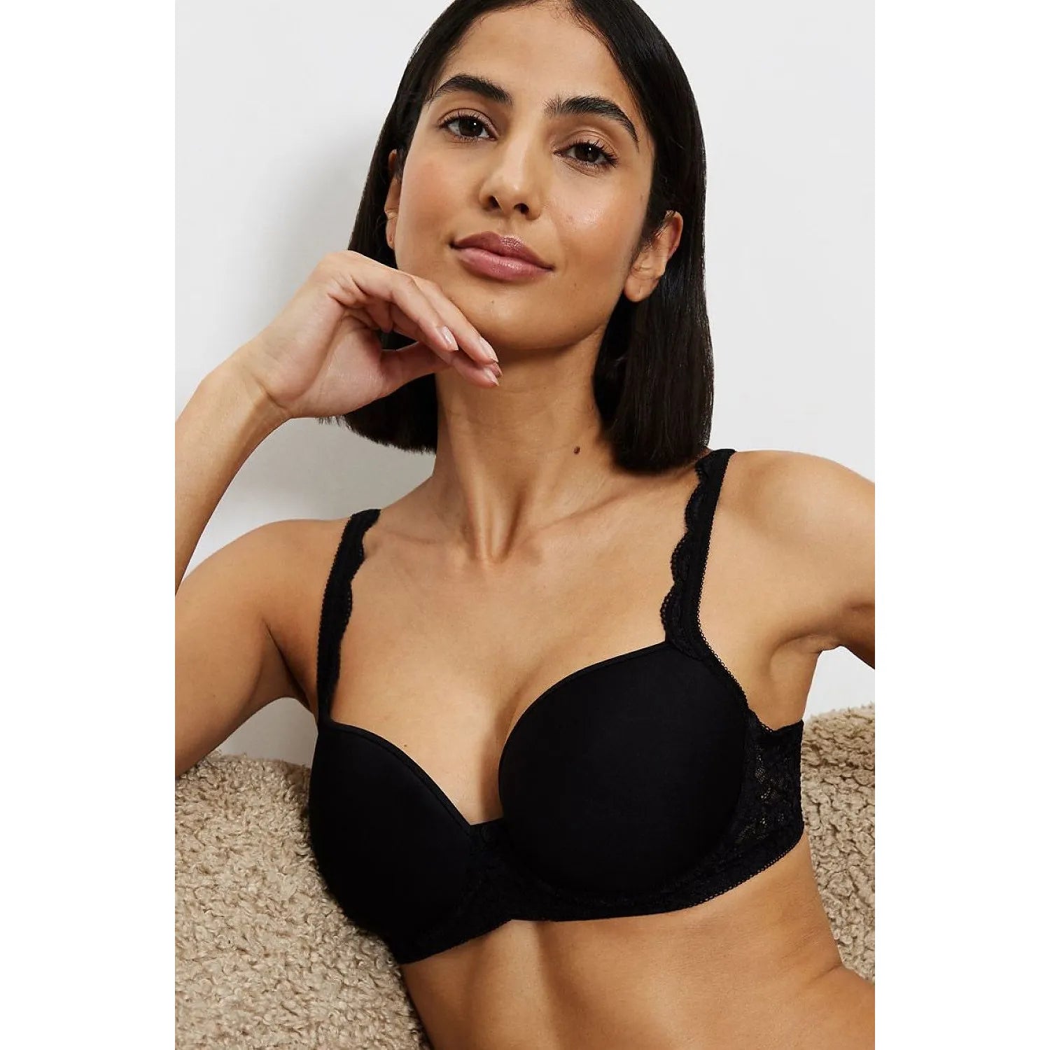  Soutien-gorge rembourré model 230000 Triumph 
