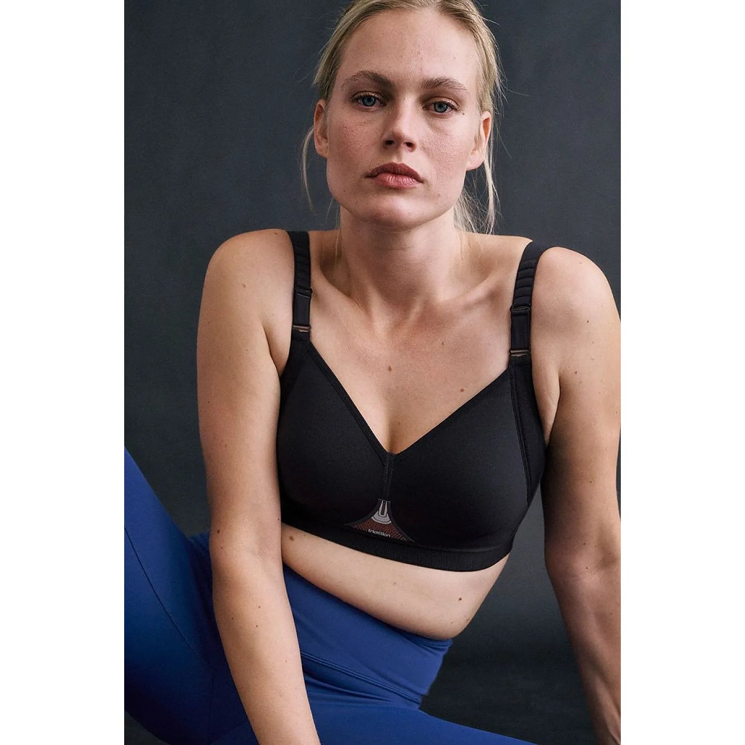  Soutien-gorge de sport model 230253 Triumph 