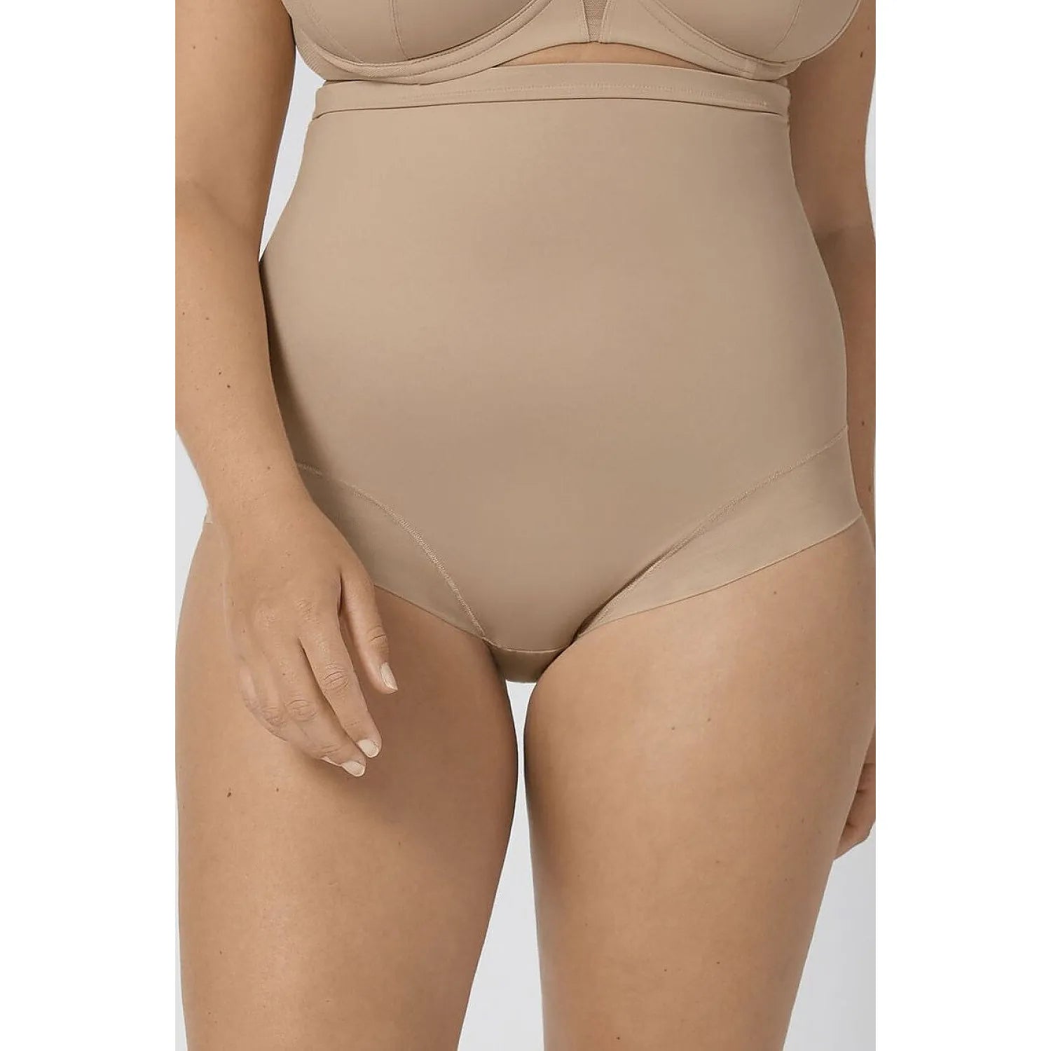 Culottes gainantes taille très haute invisibles True Shape Sensation Triumph