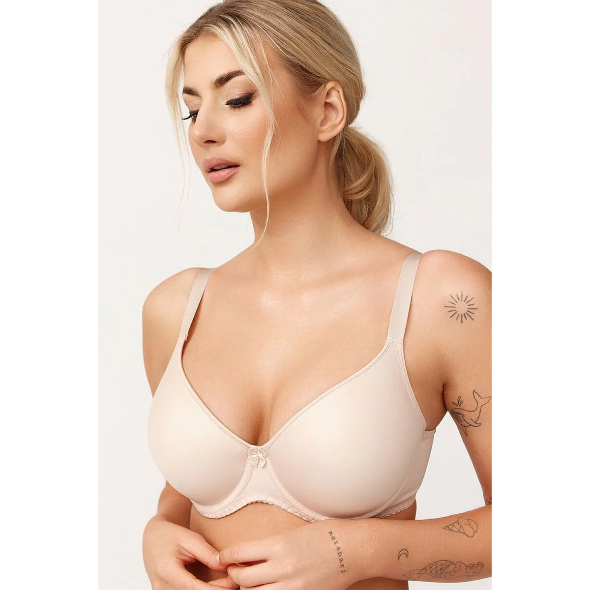  Soutien-gorge rembourré model 232618 Azal 