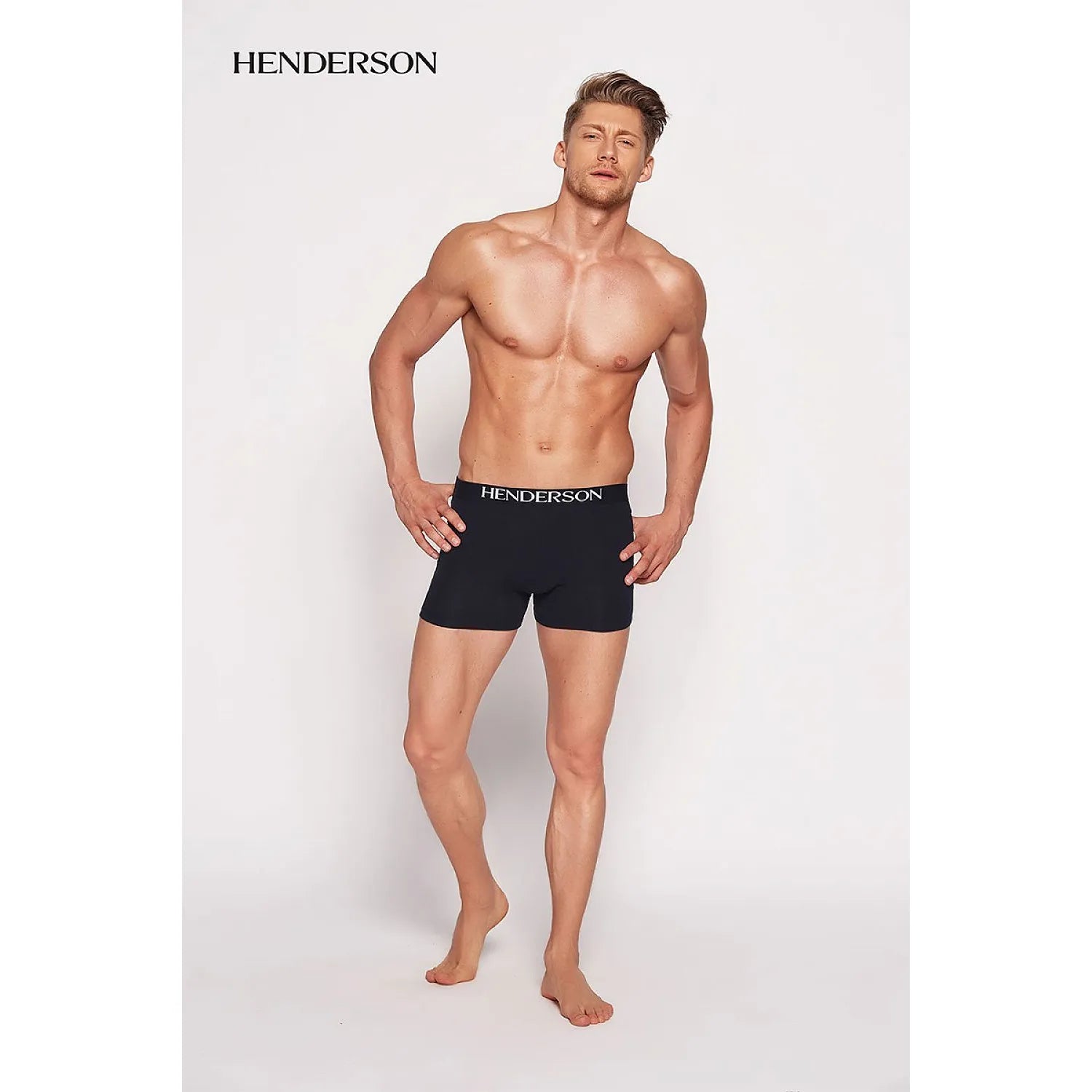 Boxeur model 118387 Henderson
