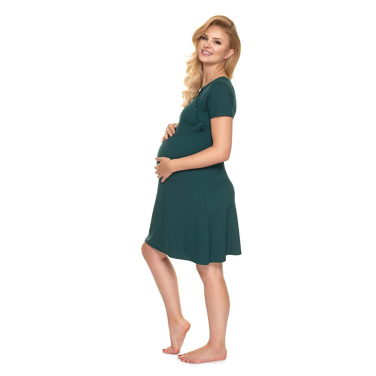 Chemise de nuit maternité verte avec nœud, manches courtes, idéale pour allaitement et post-grossesse, tissu doux.