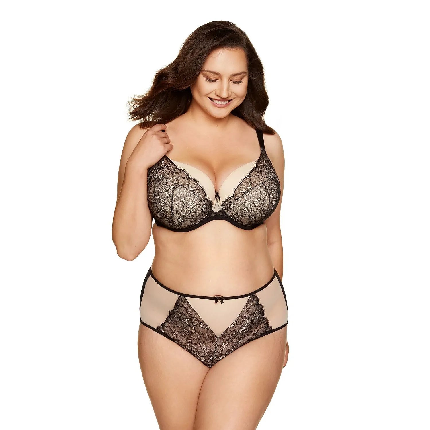 Culotte Gorteks noire en tulle et dentelle florale, nœud central, élégante et confortable, tailles 36 à 48 disponibles.