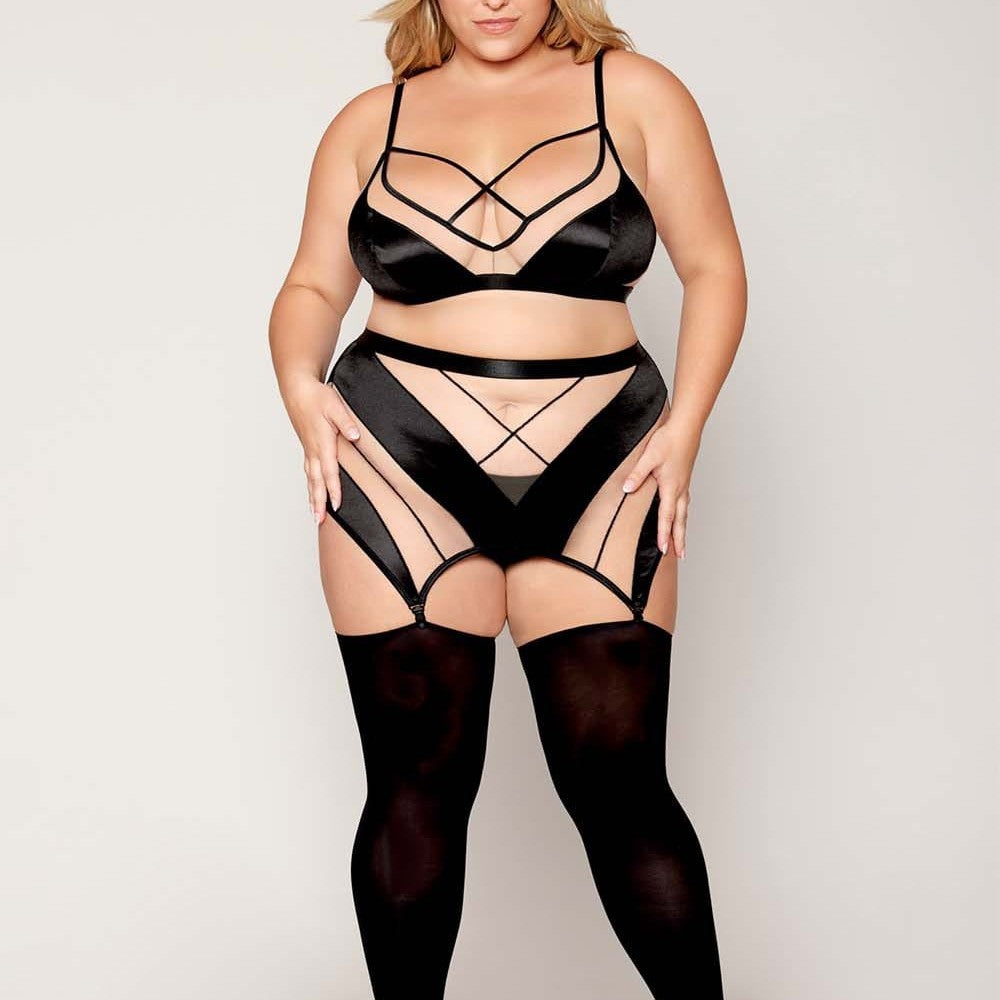 Ensemble grande taille avec Soutien-gorge, jupe porte-jarretelles, string  - DG13377XBLK