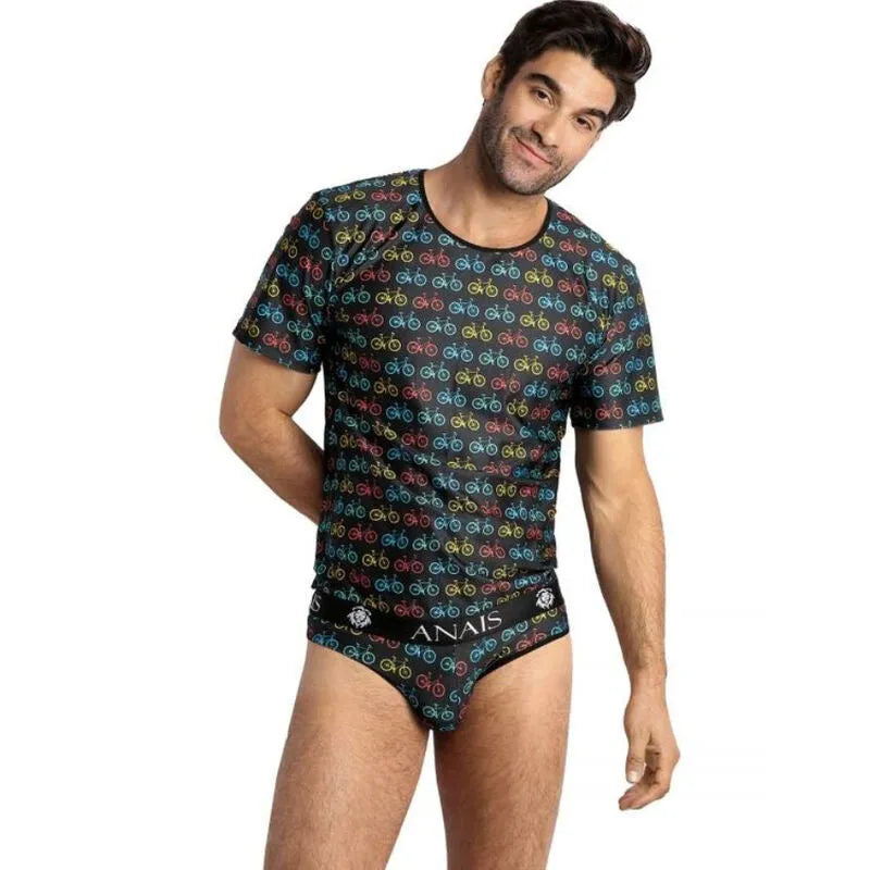 T-shirt ANAIS MEN Benito noir avec motifs vélos colorés, ajustement parfait, idéal pour style moderne et confort.
