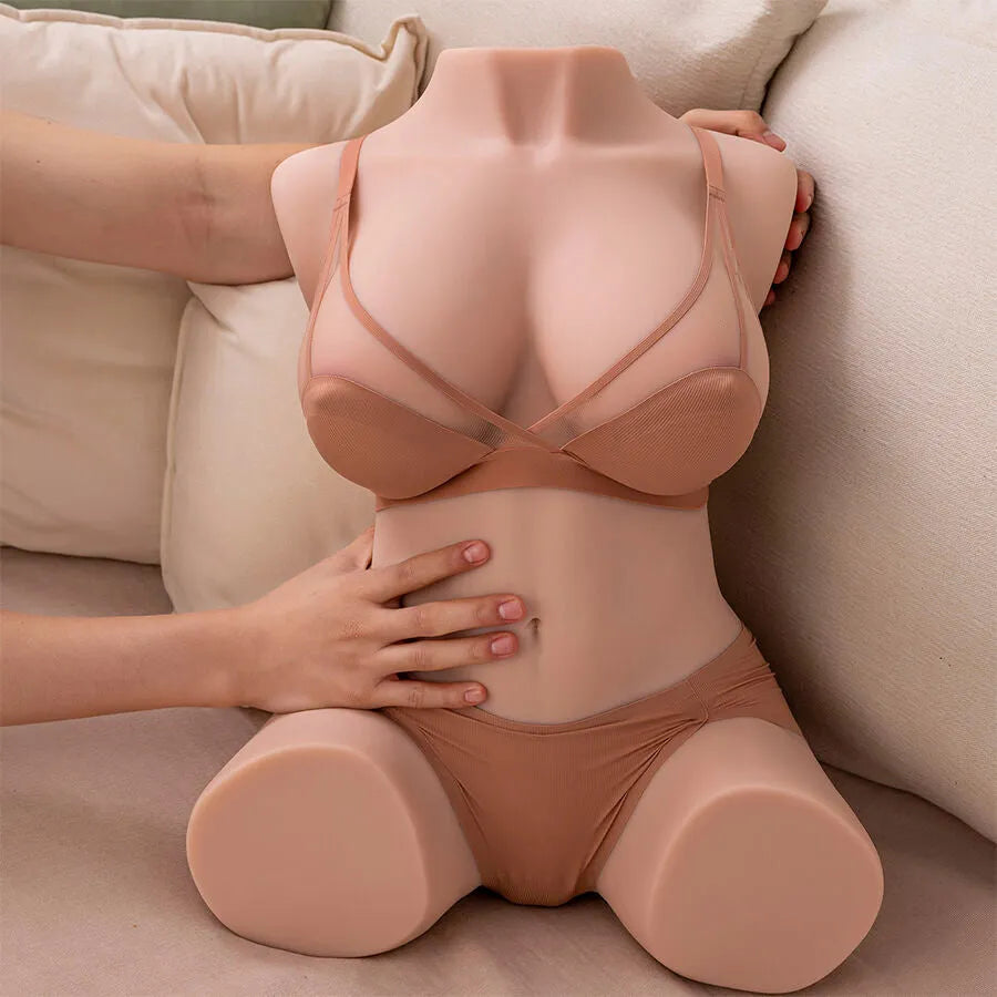 XISE - DANIA TORSE FÉMININ VIBRANT RÉALISTE