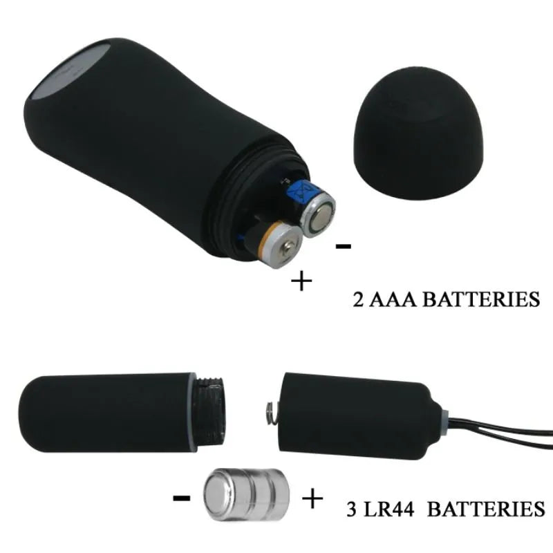 String noir avec fente pour balle vibrante, télécommande incluse, idéal pour jeux de couple, design élégant et discret.