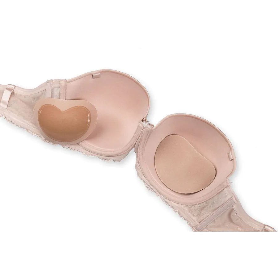Coussinets push-up adhésifs couleur chair, forme de cœur, pour soutien-gorge, offrant confort et effet naturel.
