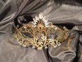 Masque Vénitien Doré En Métal Et Strass Pour Soirées Élégantes